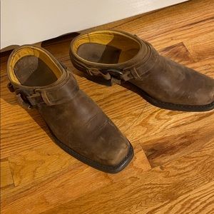 Frye belted harness mule